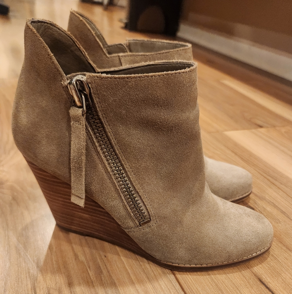 Jessica Simpson Taupe Suede Ankle Booties